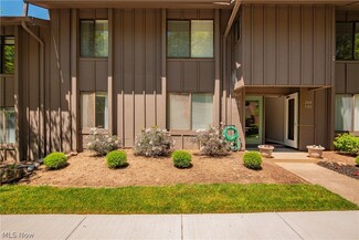 7465 Millrace Ln Unit 103, Northfield, OH 44067