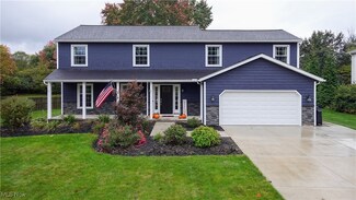 33596 Lisa Ln, Solon, OH 44139