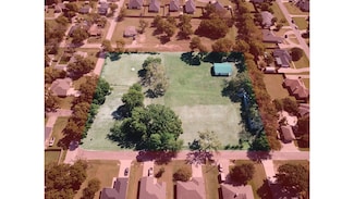 500 E Hinton St, Tioga, TX 76271