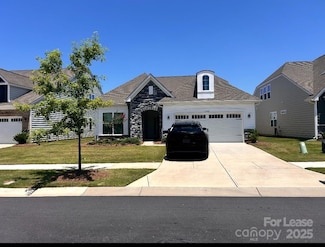 12926 Canterbury Castle Dr, Charlotte, NC 28273