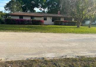 24450 NE 127th St, Fort Mc Coy, FL 32134