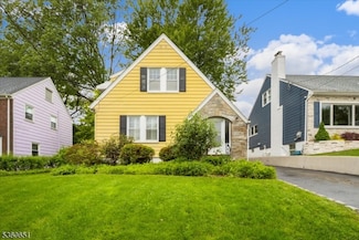 35 Highland Ave, Maplewood, NJ 07040