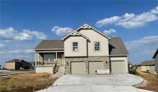 1489 N 162nd Cir, Basehor, KS 66007