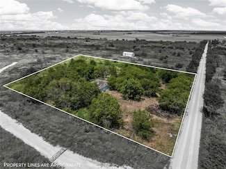 7172 NW County Road 4130, Frost, TX 76641