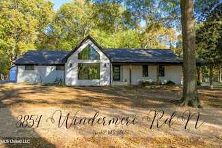 3854 Windermere Rd N, Nesbit, MS 38651