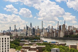 26-15 4th St Unit 13, Queens, NY 11102