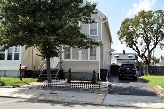 181 Pershing Ave, Carteret, NJ 07008