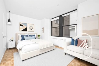 15 Park Row Unit 21J, New York, NY 10038