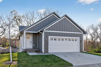 230 McCarrons Place, Roseville, MN 55113