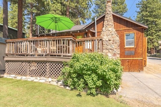 604 Chipmunk St, Kings Beach, CA 96143