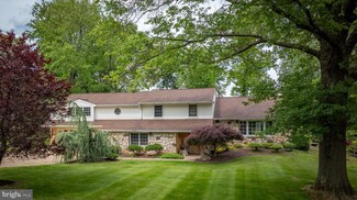 496 Holly Knoll Dr, Southampton, PA 18966