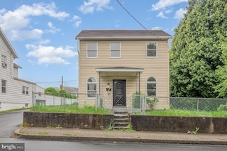 2633 Canby St, Harrisburg, PA 17103