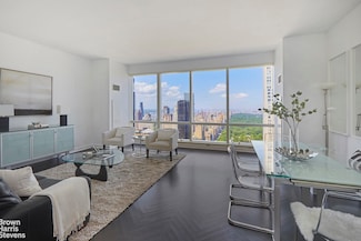 230 W 56th St Unit 61D, New York, NY 10019
