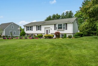 34 Hamilton Rd, Northborough, MA 01532