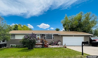 1328 Canyon Ct, Kemmerer, WY 83101