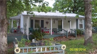 2007 Hutchinson Dr, Centerville, TN 37033