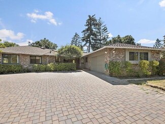 630 Stardust Ln, Los Altos, CA 94024