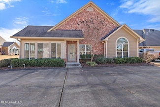710 Sweetwater Dr, Pearl, MS 39208