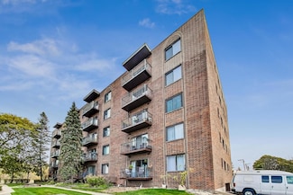 6505 N Nashville Ave Unit 105, Chicago, IL 60631