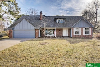 9963 Devonshire Dr, Omaha, NE 68114