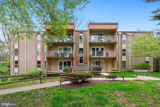 11909 Parklawn Dr Unit T2, Rockville, MD 20852