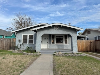942 N Adoline Ave, Fresno, CA 93728