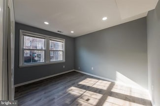 2055 38th St SE Unit 102, Washington, DC 20020