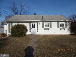 515 Williams Ave, Magnolia, NJ 08049