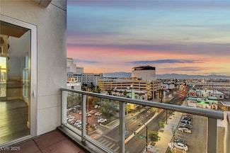 150 Las Vegas Blvd N Unit 804, Las Vegas, NV 89101