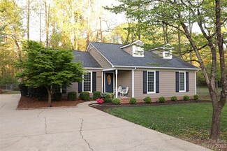 6900 Lakeside Dr, Charlotte, NC 28215
