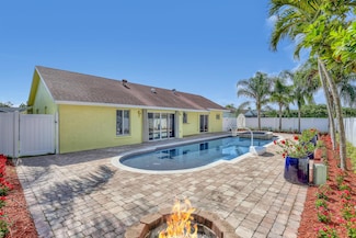 5053 Ouachita Dr, Lake Worth, FL 33467