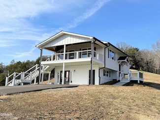 329 Leamer Dr, Sevierville, TN 37876