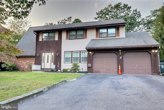 11 Briarwood Dr, Voorhees, NJ 08043