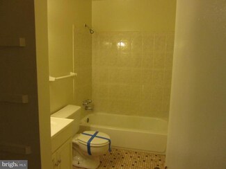 4013 Forestdale Ave, Woodbridge, VA 22193