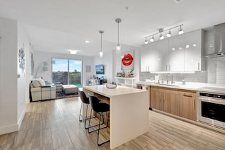 236 SE 5th Ave Unit 203, Delray Beach, FL 33483