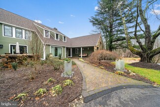 706 Haldane Dr, Kennett Square, PA 19348