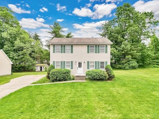 50 Fox Woods Dr, Springfield, MA 01129