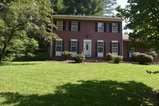 17150 Woodland Trail, Metamora, IN 47030