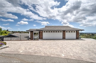 1658 N Hunters Way, Orange, CA 92869