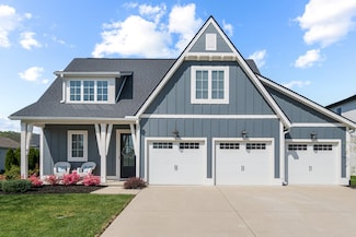 7533 Delancey Dr, College Grove, TN 37046