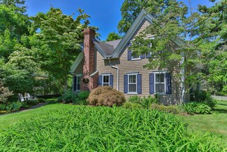 1141 Main St, Cotuit, MA 02635