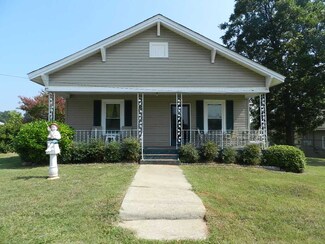 102 N Calles St, Blacksburg, SC 29702