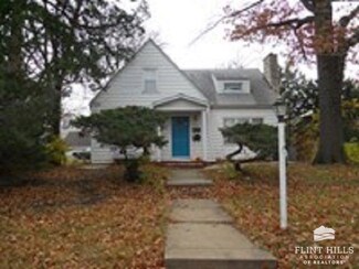 1735 Fairchild Ave, Manhattan, KS 66502