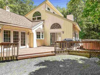 18 Evergreen Ln, Maplecrest, NY 12454