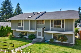 8427 24th Ave SW, Seattle, WA 98106