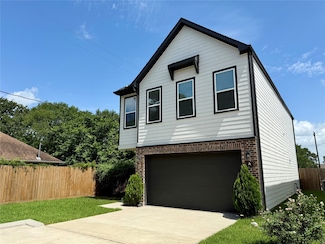 6635 W T C Jester Blvd Unit A, Houston, TX 77091