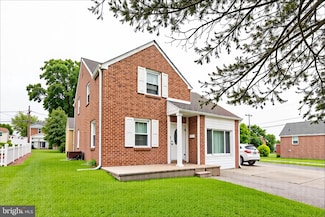 313 S Bishop Ave, Secane, PA 19018