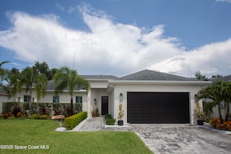 4305 Negal Cir, Melbourne, FL 32901