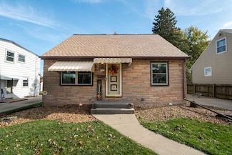 3422 S 88th St, Milwaukee, WI 53227