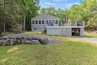 39 N Beach Rd, Frye Island, ME 04071